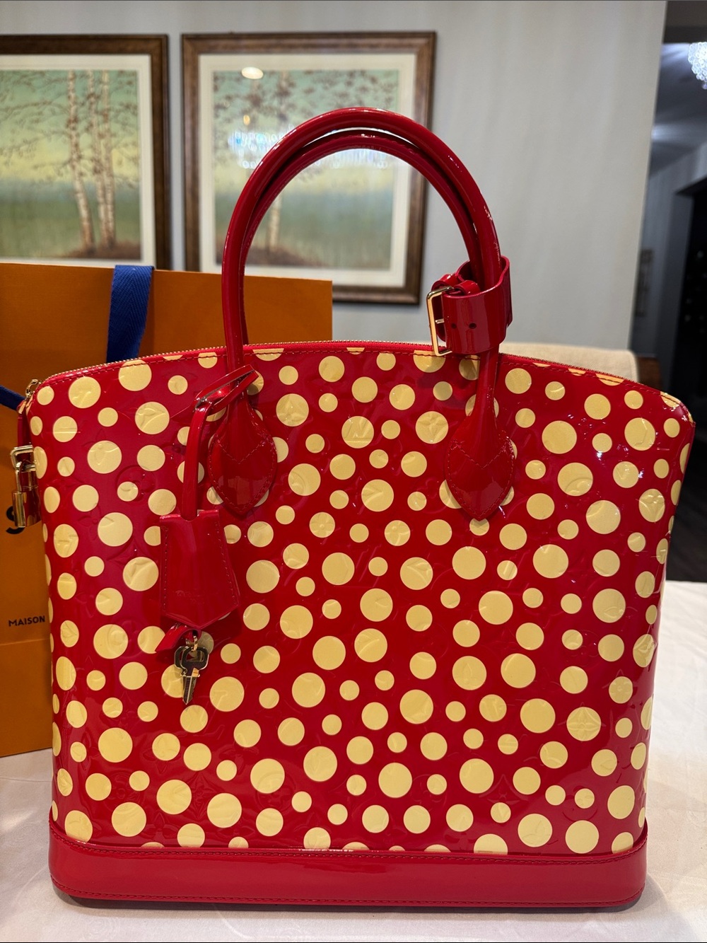 New & Limited Edition Louis Vuitton Yayoi Kusama Infinity Lockit MM handbag - Picture 3 of 15